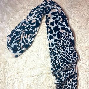 Pink Leopard Print Scarf